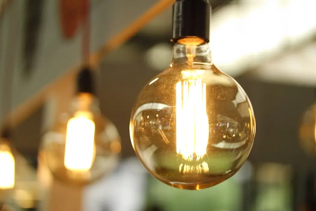 Niższe ceny energii elektrycznej dla firm