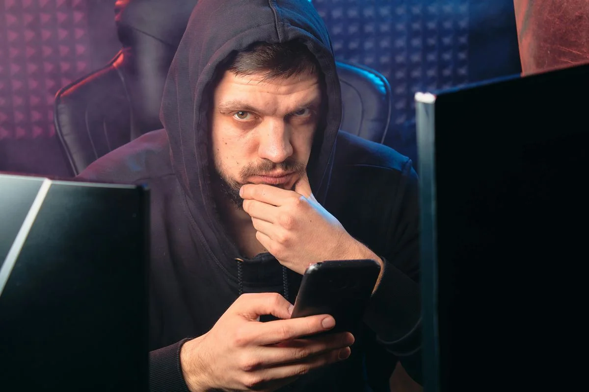 Oszustwo na OLX – jak dochodzi do wyłudzeń i kto za nie odpowiada?