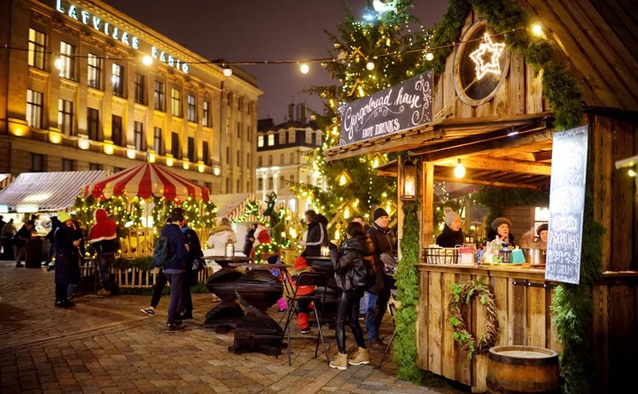 Obraz do artykułu: Poznański Jarmark Świąteczny 2025 – święta w trzech odsłonach. Co, gdzie i kiedy?