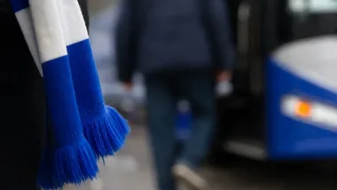 Na mecz przy Bułgarskiej pojedzie więcej tramwajów. ZTM wzmacnia kursy