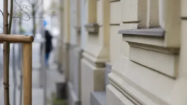 Ulica Kilińskiego po remoncie. Jesienią dojdą setki roślin