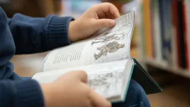 Jak biblioteka wybiera książki dla młodych czytelników? Szkolenie online