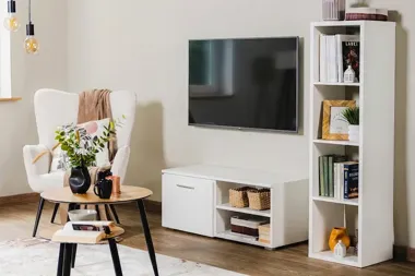 Komody ze sklepu Agata: jaki model wybrać pod telewizor, żeby harmonizował z wystrojem salonu i pomieścił sprzęt RTV?