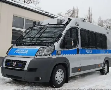 Pod Poznaniem rozbito duży magazyn tytoniu - w aucie był pierwszy trop