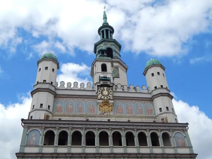 Powiat Poznański: Tradycje Wielkanocne i roślinne symbole regionu