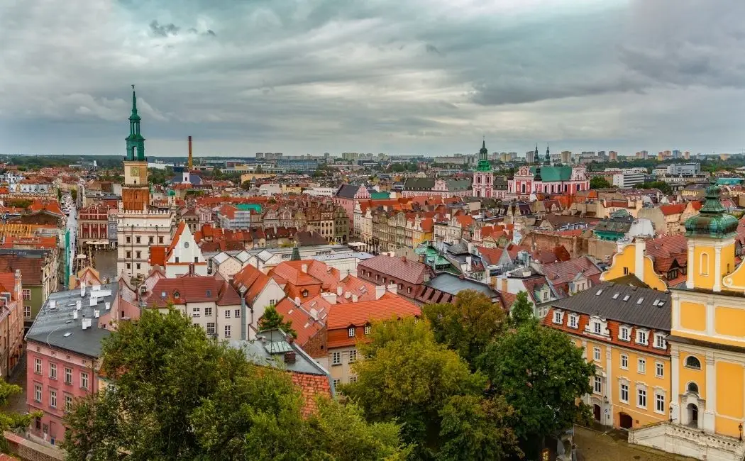 Bezgotówkowe płatności w powiecie poznańskim – nowa jakość obsługi mieszkańców