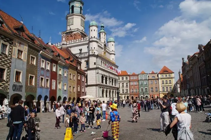 Urząd Miasta Poznania Organizuje Konferencję dla Seniorów: Jak Unikać Oszustw