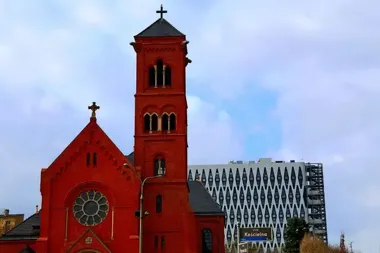 W Poznaniu o przyszłości handlu elektronicznego i multimodalnym wyszukiwaniu AI