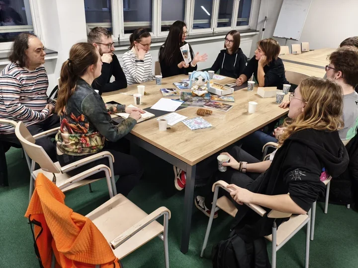 Cicha magia i długie pożegnania - Dyskusyjny Klub Mangi o "Frieren: U kresu drogi