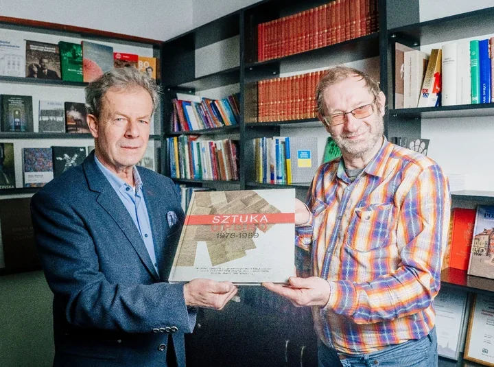 Jak poznańska pamięć bierze obraz w swoje ręce - album Sztuka oporu wraca na światło dzienne