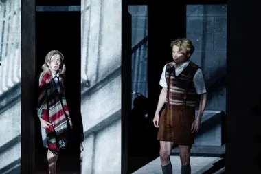„Zdzisiek” w Teatrze Nowym zamienia historię Poznania w łobuzerską balladę