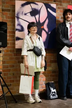 Poznań patrzy na obrazy, które mówią o granicach bez owijania w bawełnę