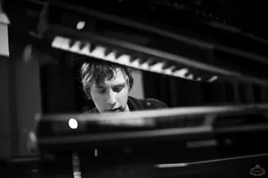 Poznański pianista wraca do dzieciństwa i nie chce żadnych ograniczeń