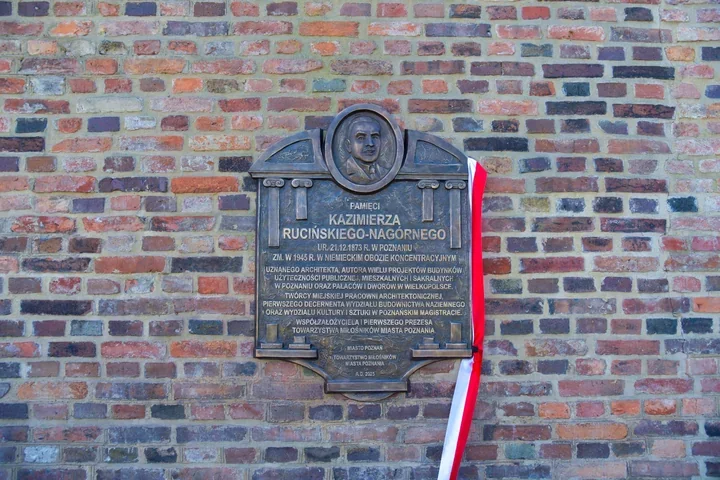 Tablica ku pamięci Kazimierza Rucińskiego-Nagórnego – architekt zaangażowany w rozwój miasta
