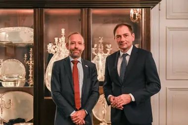 Duński ambasador przyjechał do Poznania. W tle ważny mecz Lecha