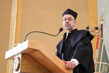 Doktorat honoris causa dla noblisty, który zmienia myślenie o rozwoju