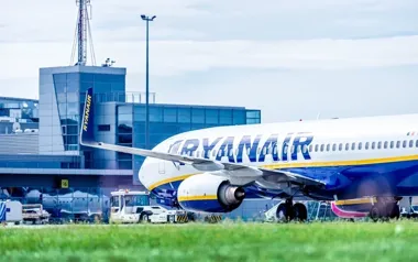 Ryanair zmienia loty z Ławicy. Barcelona bliżej, dojdzie też Porto