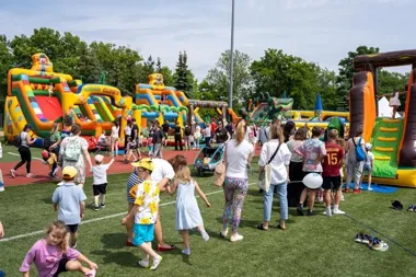 Na Śródce szykuje się sportowy Dzień Dziecka z 20 dmuchańcami