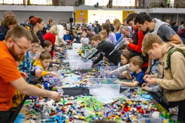 Nowe makiety i gry wideo – Festiwal Klocków przyciąga rodziny i kolekcjonerów na MTP