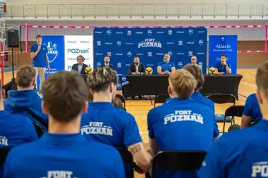 Ponad 700 miejsc i komplet publiczności. Fort Poznań debiutuje u siebie