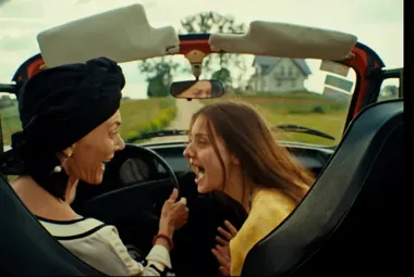 Siedem filmowych wieczorów pod gołym niebem i rozmowy, które nie gasną po napisach