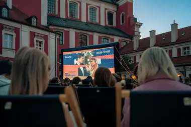 Dwa nagradzane filmy pod chmurką. Seanse na Wolnym Dziedzińcu