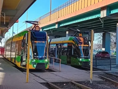 Letni rozkład w Poznaniu. Tramwaje zwolnią tempo, a autobusy dowiozą do galerii