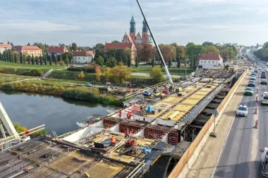 Stalowa konstrukcja północnej nitki mostu gotowa. Zmiana dla kierowców