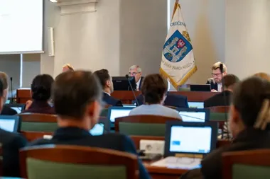 Nocny zakup alkoholu zostanie ograniczony w całym Poznaniu. Jest termin