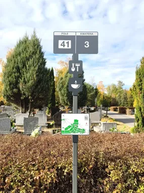Na Junikowie i Miłostowie stanęły setki nowych tablic z planami i kodami QR