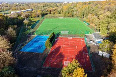 Przy Cytadeli gotowe są boiska i kort. Trwają odbiory