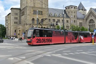 Poznań przypomina o Czerwcu ''56. Słuchowisko i specjalny tramwaj na ulicach miasta