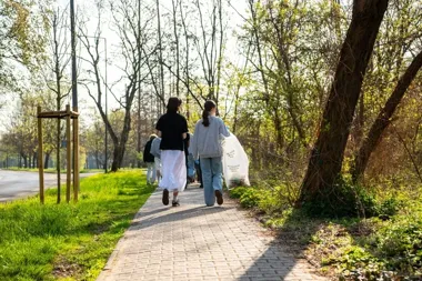 Ponad 12 tysięcy osób posprząta Poznań. W centrum uwagi znalazły się odpady w wodzie