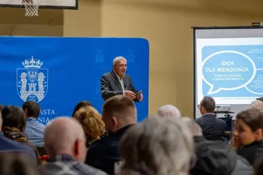 Warsztatowo i konkretnie – rozmowy o Bramie Zachodniej, hałasie i chodnikach na zachodzie miasta