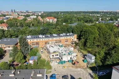 Nowe miejsca i łatwiejsze poruszanie się. Trwa rozbudowa DPS przy Konarskiego