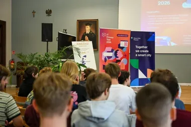 Uczniowie z Poznania znów mierzą się z testem cyfrowych umiejętności