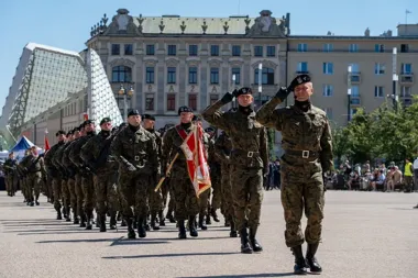 Czołg, grochówka i pociąg pancerny. Wojskowe święto w Poznaniu