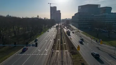 Tramwaje wracają na Matyi wcześniej niż zakładano i przecinają plac budowy