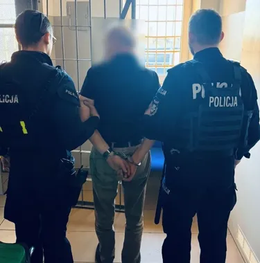 Sąd natychmiast skazał kierowcę Mercedesa - rok więzienia i dożywotni zakaz dla 70-latka