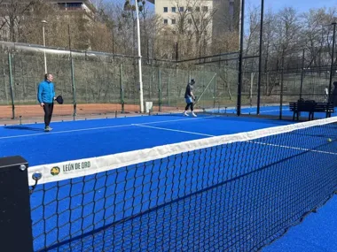 Padel na Ratajach przestaje być niszą i dostaje trzy nowe korty