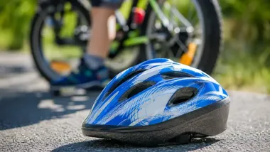 6,5 tys. kasków dla uczniów. Sprzęt trafi do 350 szkół w Wielkopolsce