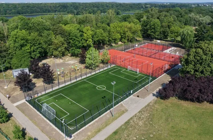 Nowe boiska w Swarzędzu są już gotowe. Jest ich aż pięć