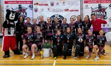 Brąz i pełne trybuny w Zaniemyślu – Radzevia Radzewo zrobiła wrażenie w finale