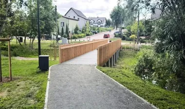Torfowisko zamiast betonu. EkoPark zatrzymuje wodę na osiedlu