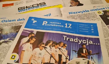 6,5 tys. kamizelek dla pierwszoklasistów. Nowy numer Prasowej17 już dostępny