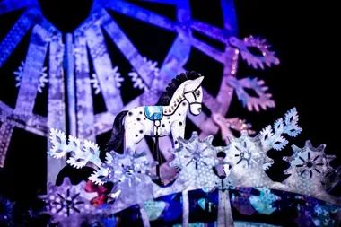 Biały konik zostaje sam. Teatr Animacji opowiada o byciu sobą
