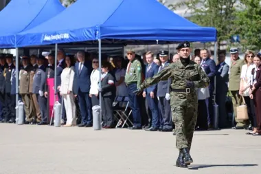 W Poznaniu świętowano Konstytucję 3 Maja. Historia i biało-czerwone flagi na pierwszym planie