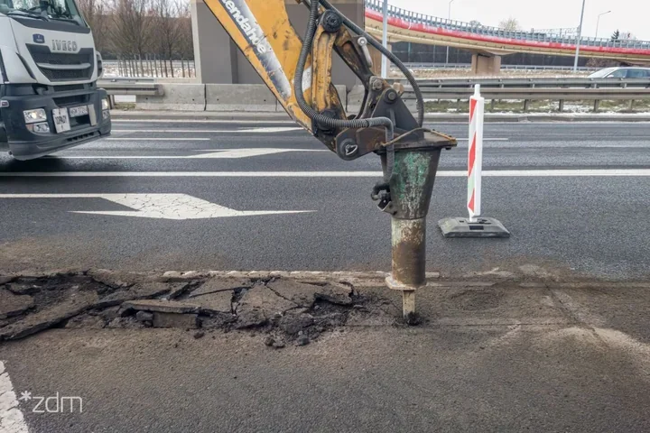 Patcher na Bułgarskiej i remonty na kilku ulicach. Kierowcy muszą zwolnić