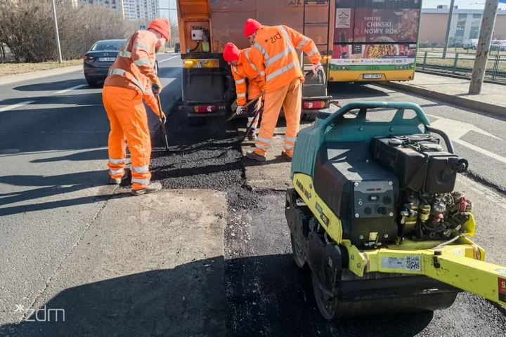 Prace drogowe na poznańskich ulicach – utrudnienia na Naramowickiej i kilku innych