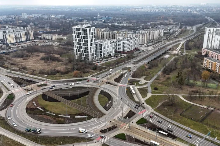 Wiadukt nad ul. Wagrowską ponownie przejezdny – Hetmańska wraca do dwóch pasów